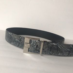 Anne Klein Reversible Belt Size Medium